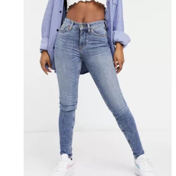 Monki Skinny Jeans in Blue 👖 - Picture 1 of 1